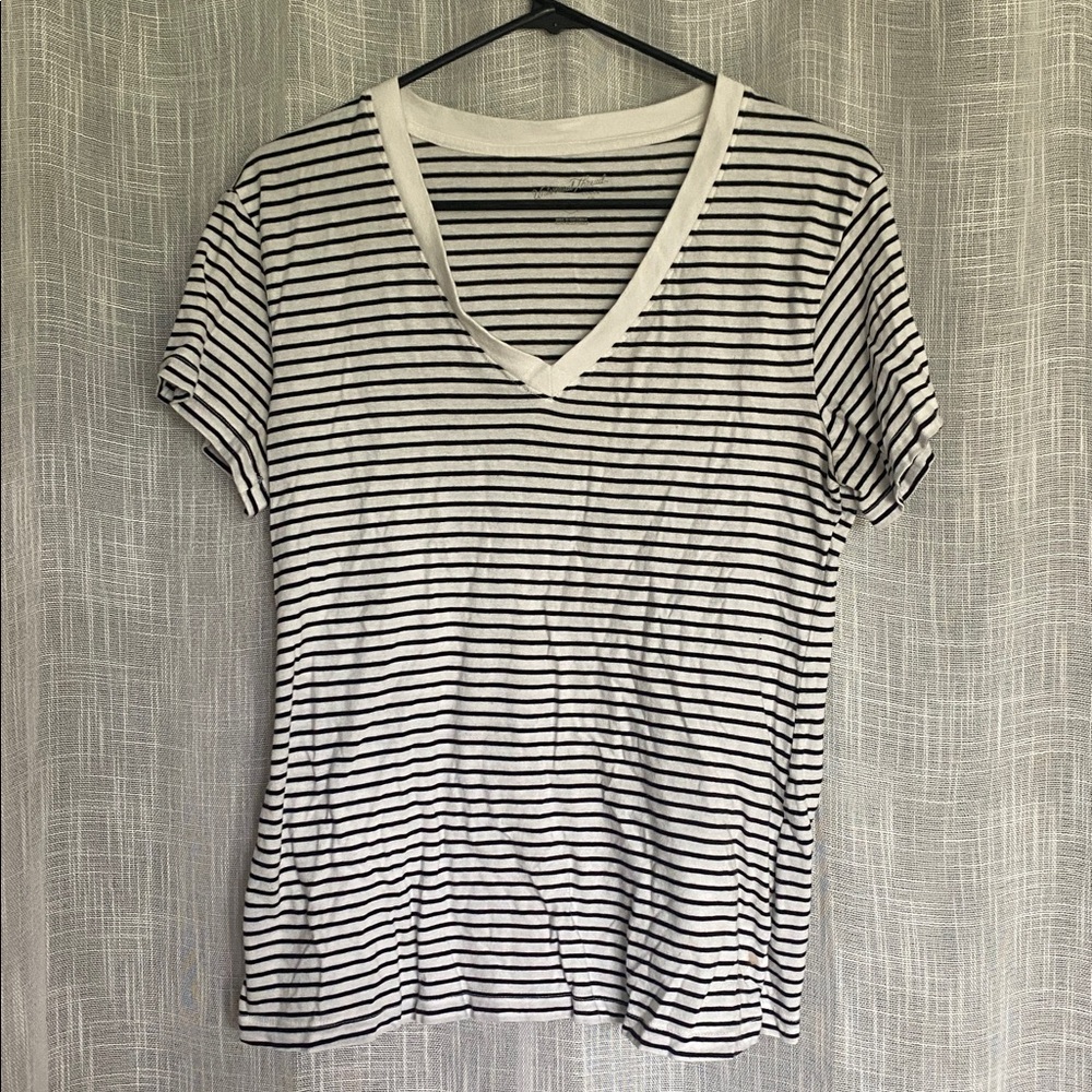 Universal Thread Black and White Striped Tee